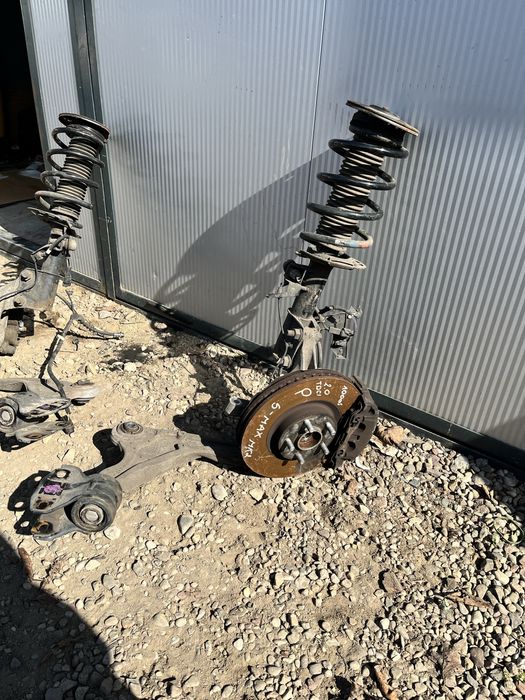 Zwrotnica Ford S-Max MK2 2.0 TDCI