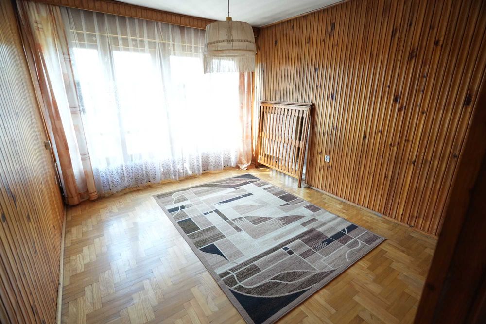 Dom mieszkalny z działką 24a w Łańcucie, blisko centrum.