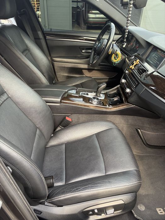 Продам BMW F10 528і