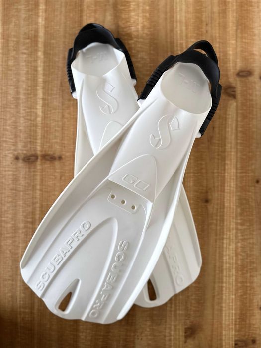 Barbatanas Scubapro Go