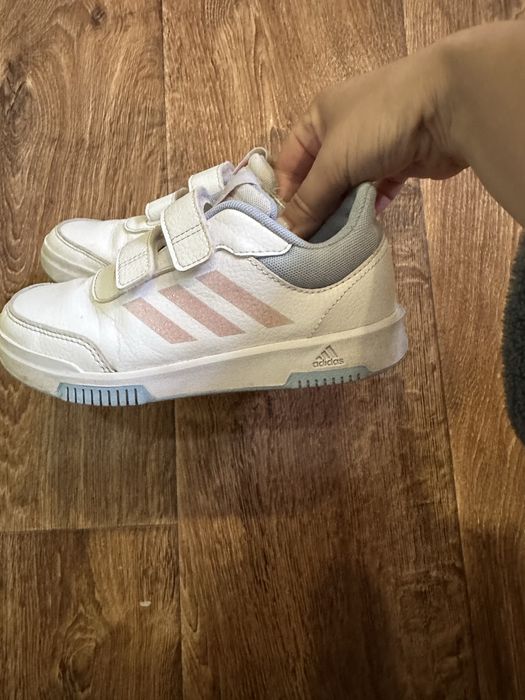 Кросівки adidas оригінал 31 р