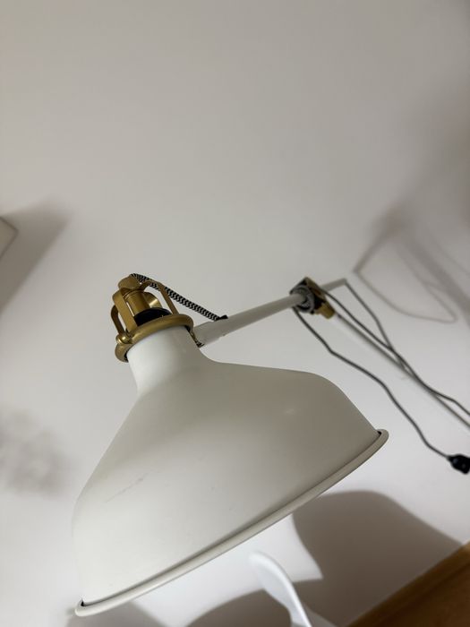 Selling a Lamp446617347477350402