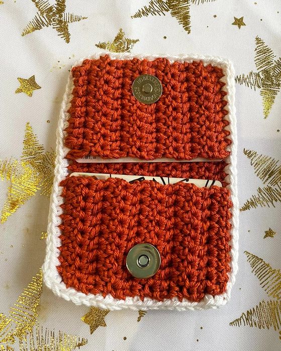 Porta cartões feito à mão em crochet