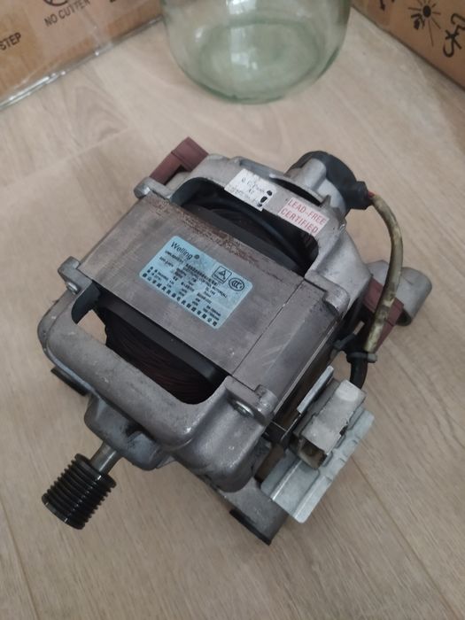 Мотор, двигатель стиральной машины