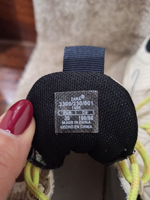 Sapatilhas menina Zara