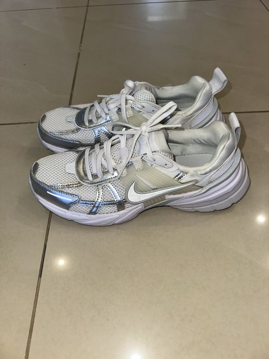 Nike V2K Run кросівки