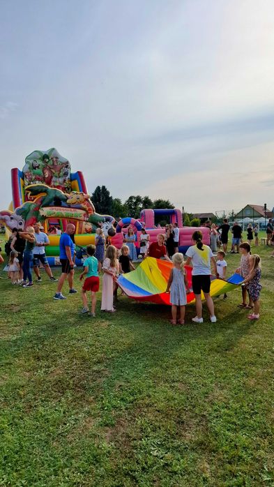 Dmuchańce dmuchaniec piana party animacje holi eventy