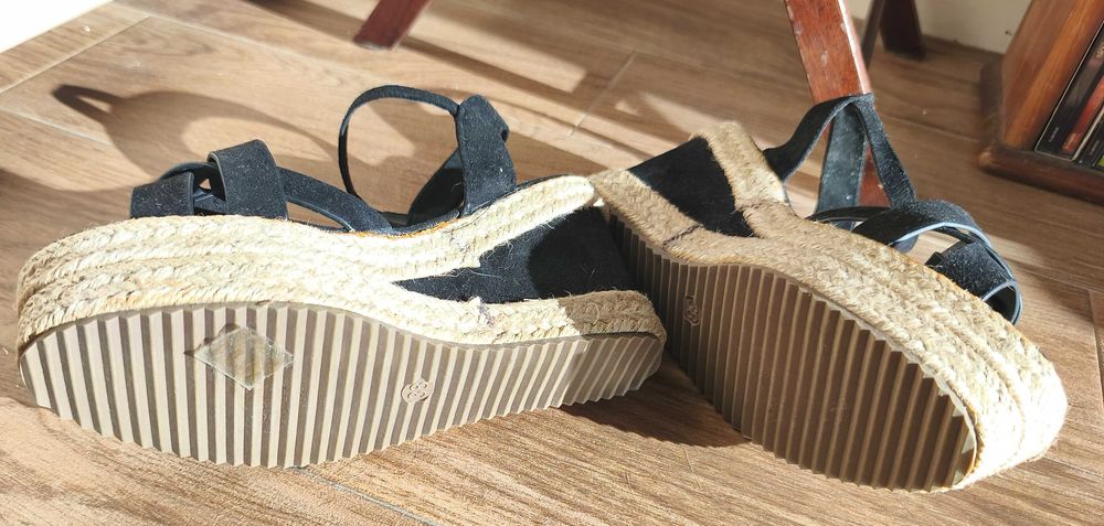 Sapatos de Salto Alto Cunha Natura 38 Novos