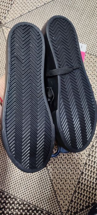 Нові Кеди лакові!