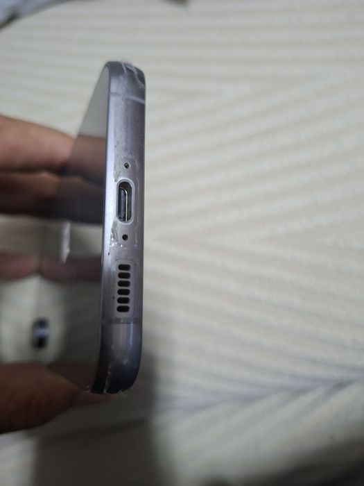 Samsung s 23 fe.