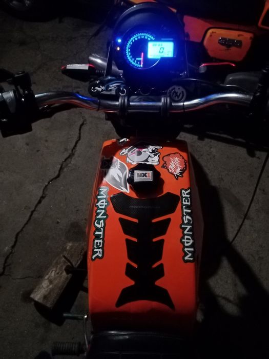 Продам чізет мотоцикил