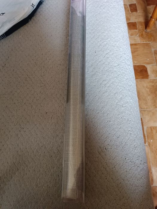 Folia samoprzylepna na okno