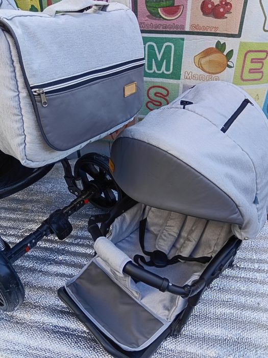 Продам дитячу коляску Nami 2 блока полний комплект.