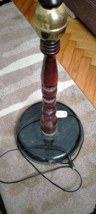 Lampa stojąca pokojowa podłogowa