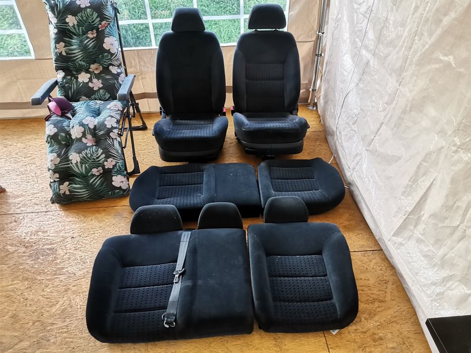 Komplet foteli golf 4 hecbek