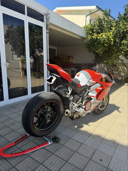 Ducati Panigale V4S