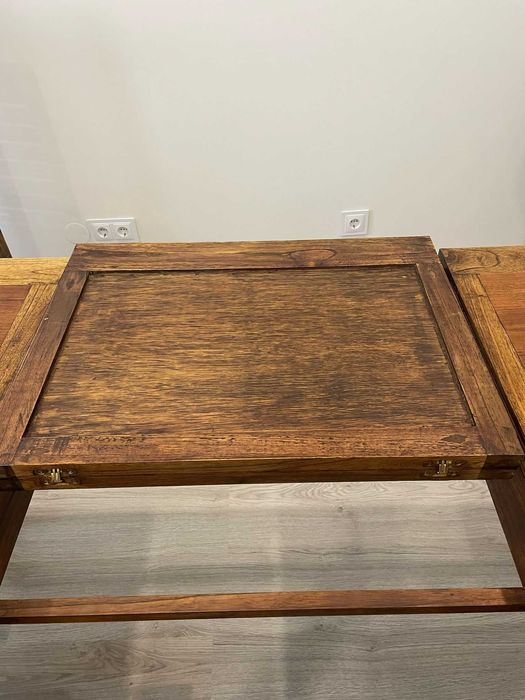 Mesa de jantar com 8 cadeiras (madeira maciça Sucupira)