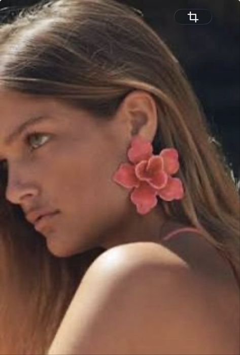 Сережки рожеві у формі квітки Zara