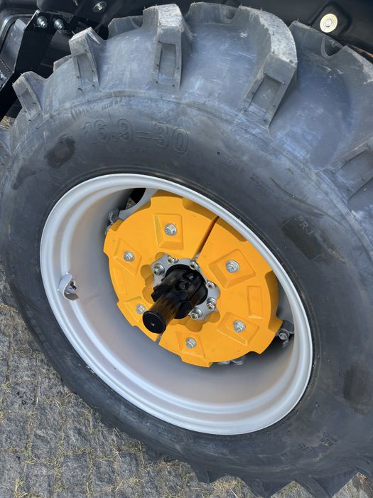 Трактор ENEY TB1054 з кондиціонером 2025р