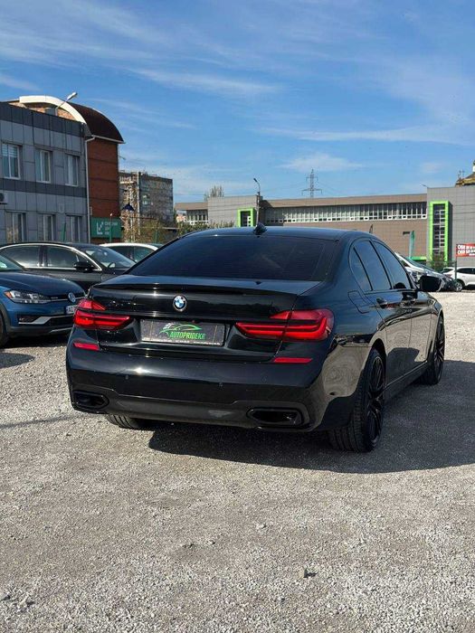 BMW 7 730D 2016р. 3.0 дизель обмін [Перший внесок від 20%]