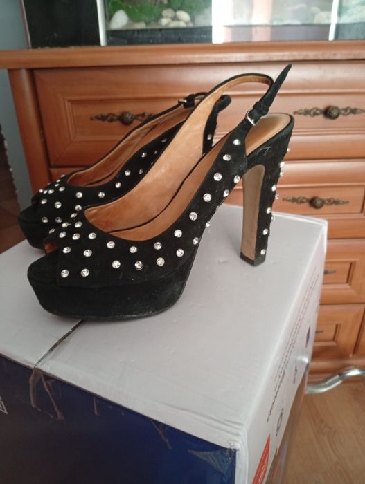 Buty na obcasie roz. 39