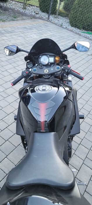 Suzuki GSX R  1000 K7