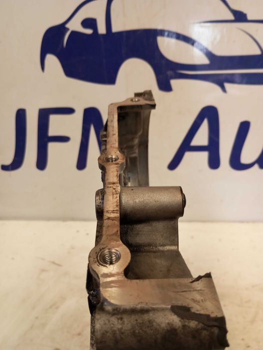 Tampa de Distribuição Traseira Mercedes OM651 (A6510151402) 2.2 CDI