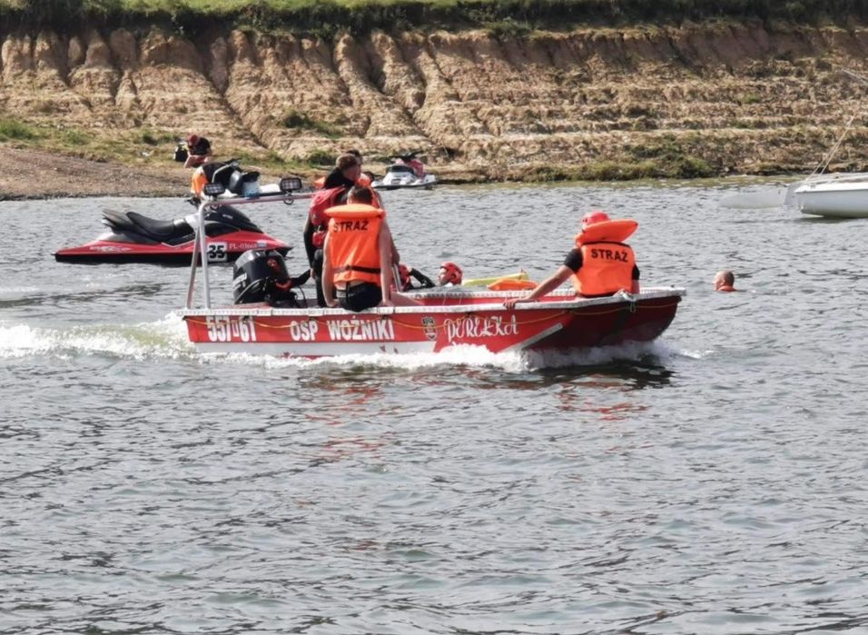 Łódź płaskodenna ratownicza straż pożarna OSP ŁS-76