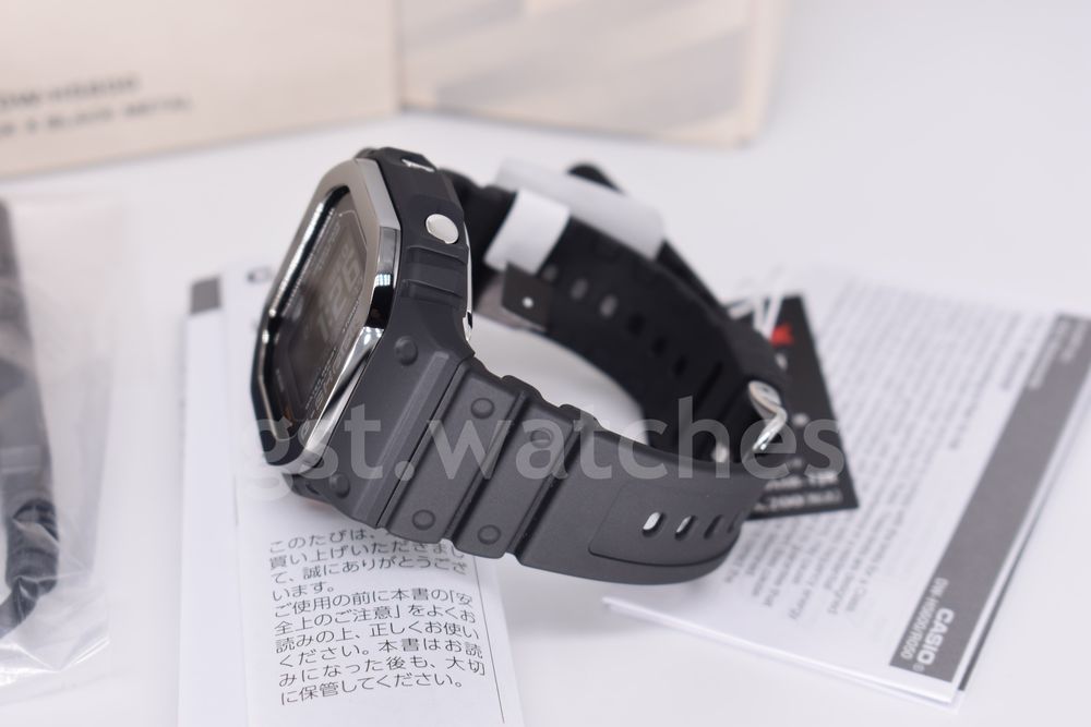 Casio G-Shock DW-H5600MB-1E NEW ORIGINAL | Bluetooth | Tough Solar