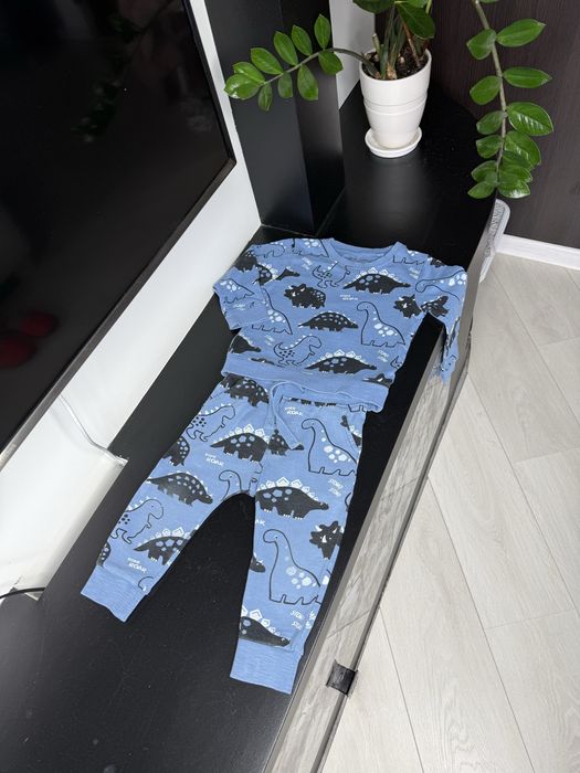 Костюм next, штани nike, next, кофти h&m, zara, f&f, adidas, puma, primark