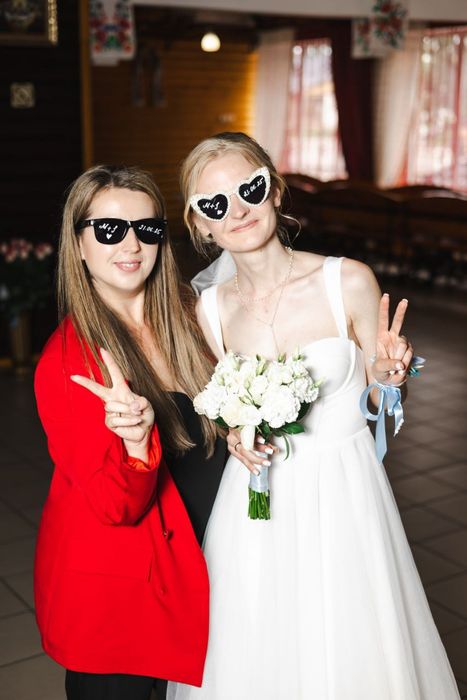 Ведуча (Тамада) Олена з діджеєм на ваше свято