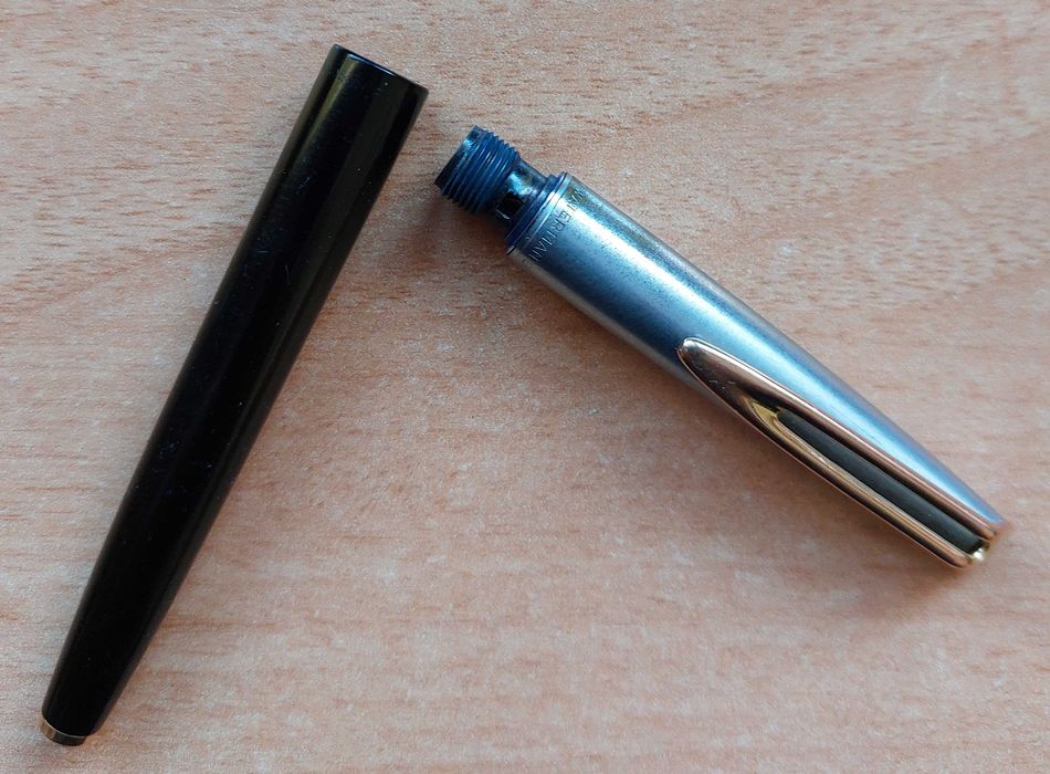 Caneta Waterman com caixa