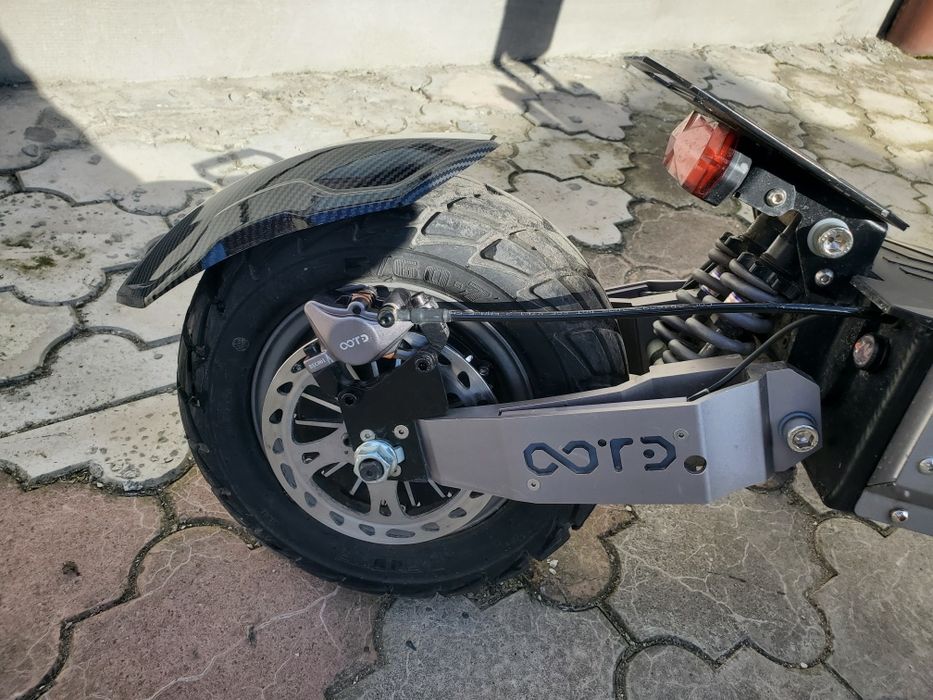 Электросамокат OOTD T90 Carbon