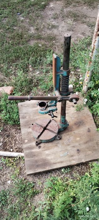 Стійка під дрель.Єлектродвігатель.