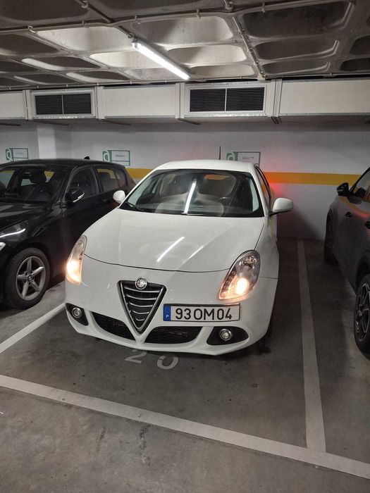 Carro Alfa Romeo Giulietta