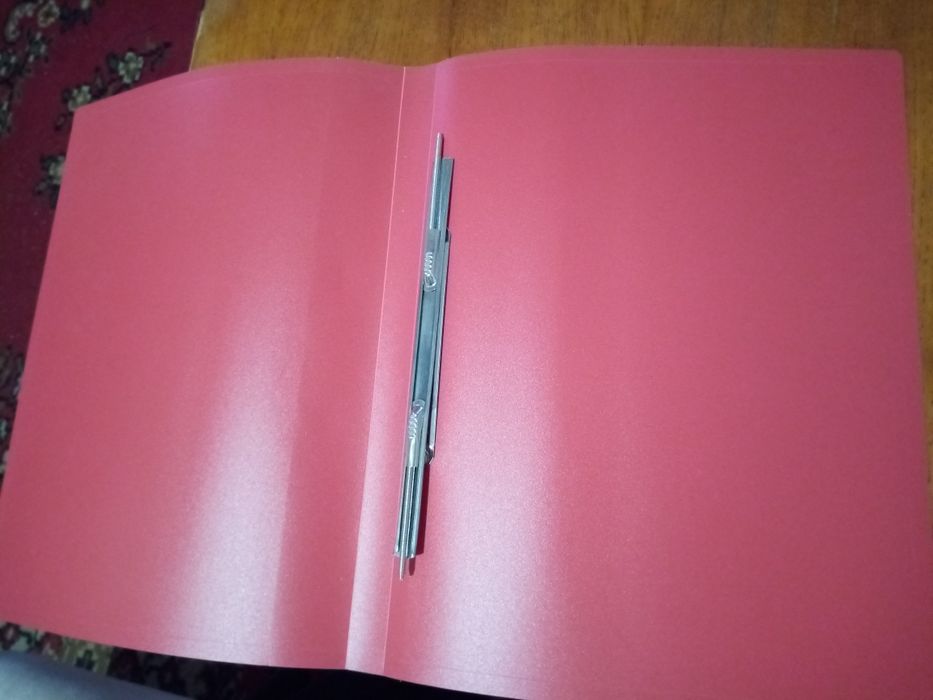 Папки с файлами и без А4.