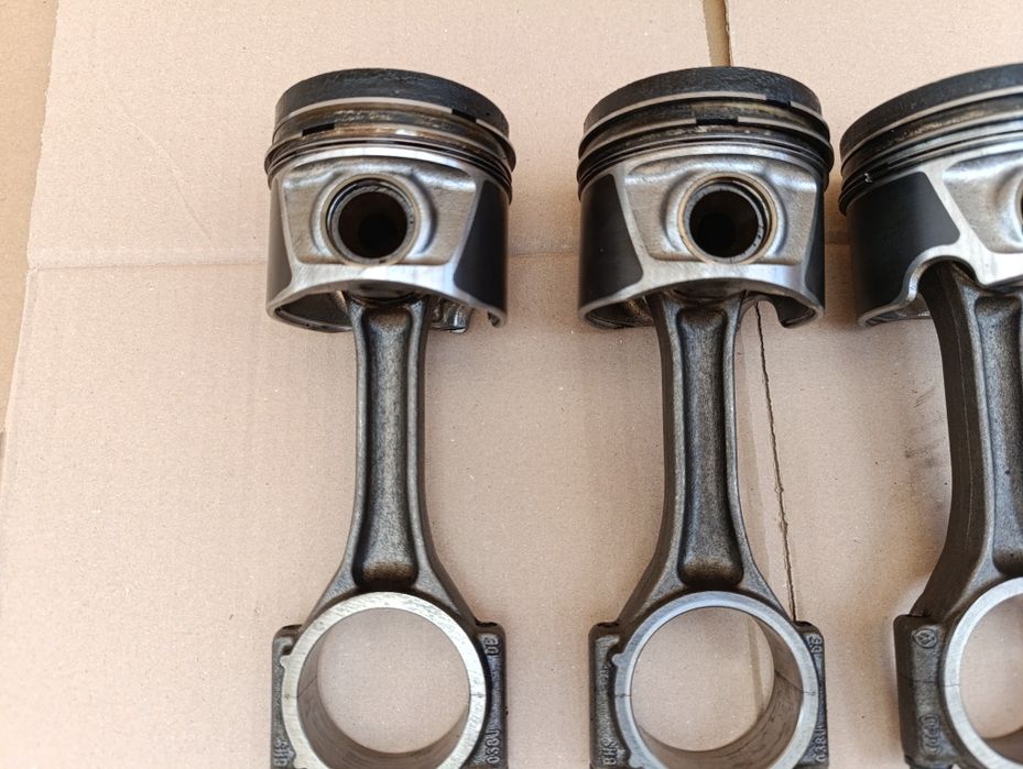 Поршня шатуни 2.0 TDI audi seat skoda Volkswagen Caliber Outlander