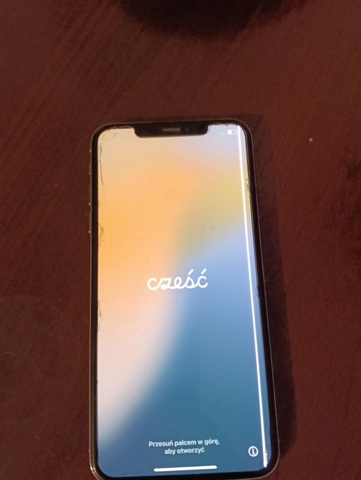 iPhone SX Max 77% bateria