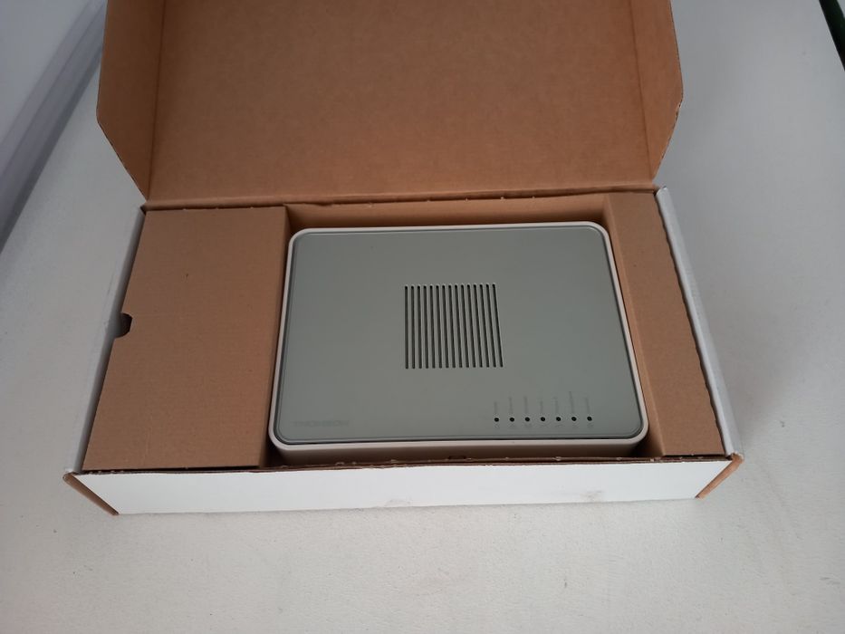 Router   THOMSON64551351595777124