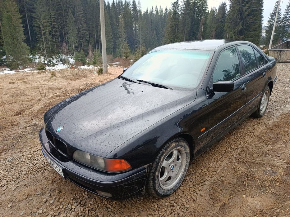 Продаю BMW e39 2.5 бензин