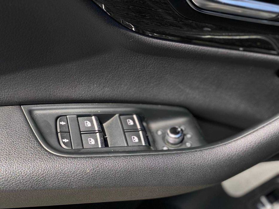 Audi Q7 2018 VIN WA1MAAF73JD047892 фото оголошення 10 з 24