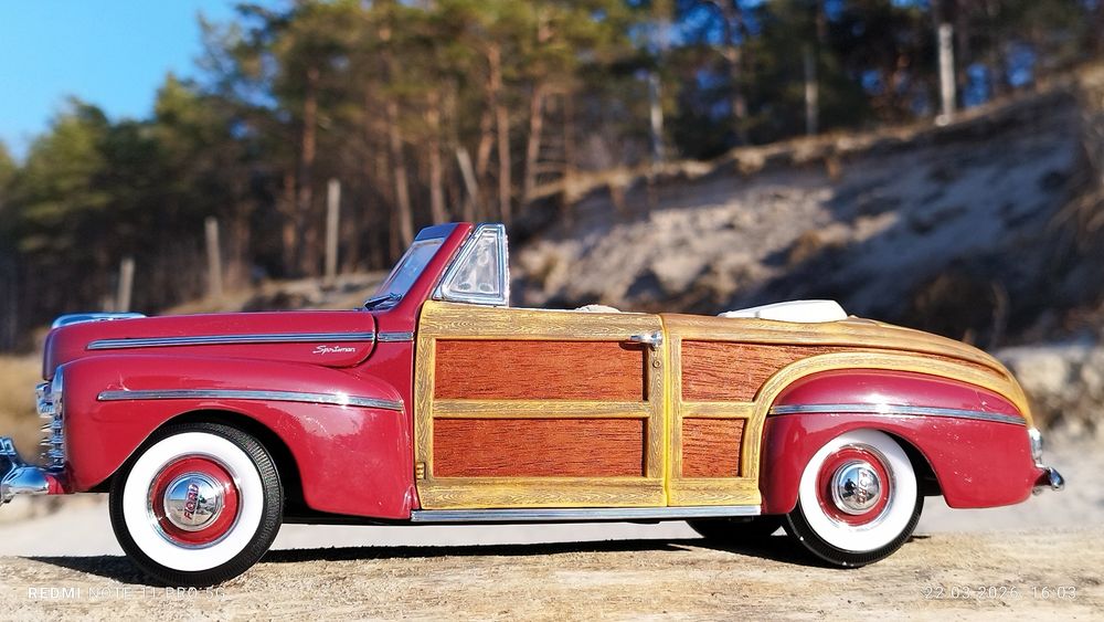 Ford sportsman 1:18