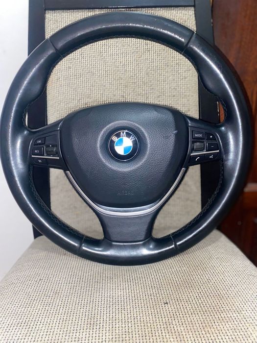 Volante bmw & Tela ecra multifunções serie 5 f10/f11 -2015