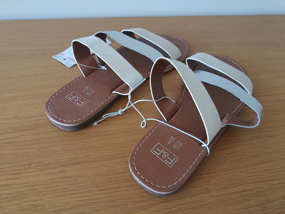 Klapki damskie roz. 38 super stan F&F na 3 paski letnie buty