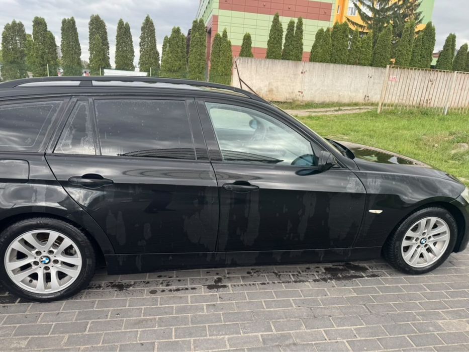 BMW 318i  E91  Гарний стан авто
