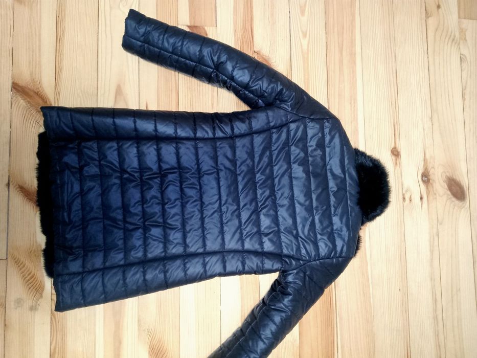 Продам куртку Демі