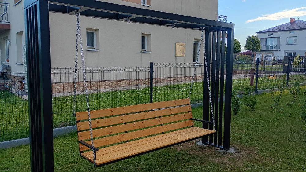 Huśtawka metalowa ogrodowa loftowa