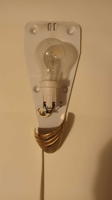 Elegancki kinkiet imitacja lampy solnej