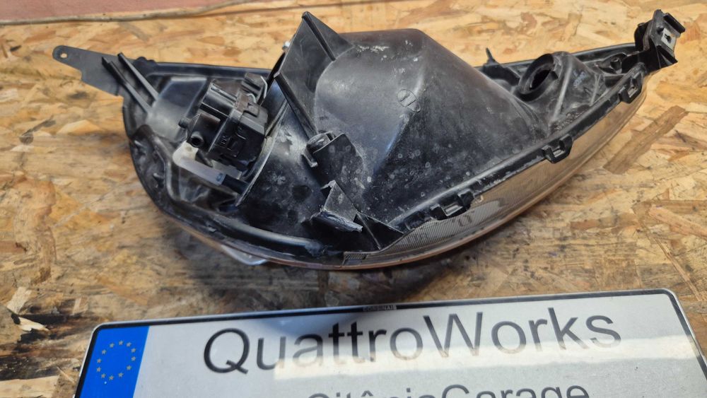 Ótica/Farol Esquerdo ORIGINAL Honda JAZZ GD 2002 até 2009--- 2ª