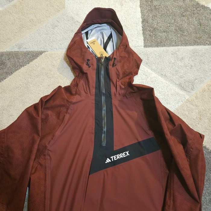 Adidas Terrex Primeknit Hiking Waterproof Rain Jacket Anorak